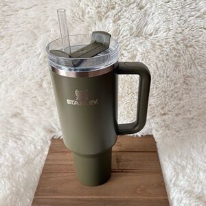 Stanley Heart & Hand with Magnolia Tumbler | Joanna Gaines Collection Stanley